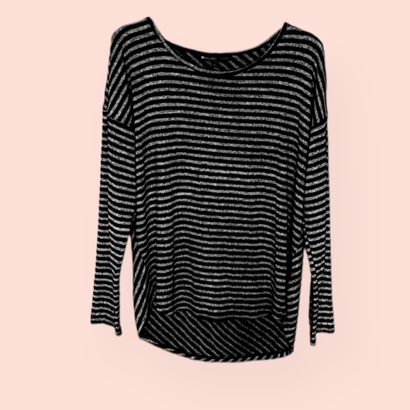 Elliott Lauren striped long sleeve pullover top size large like new - Picture 2 of 11